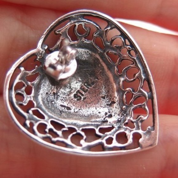 925 Sterling Silver Vintage Heart Filigree Oxidized Earrings - Picture 8 of 8